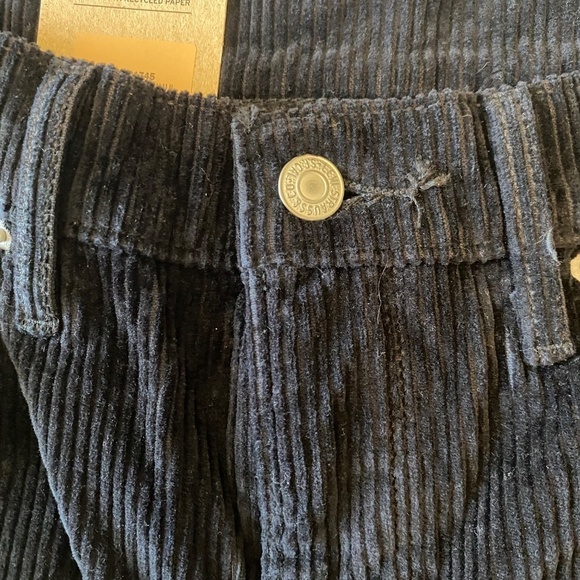 NWT Levi’s 315 Shaping Bootcut-Black Corduroy- 31x30 - Picture 6 of 11